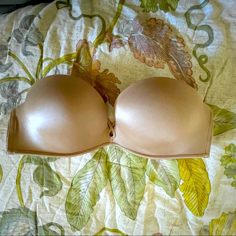 Victoria’s Secret 32C miraculous push-up strapless bra nude women’s bombshell